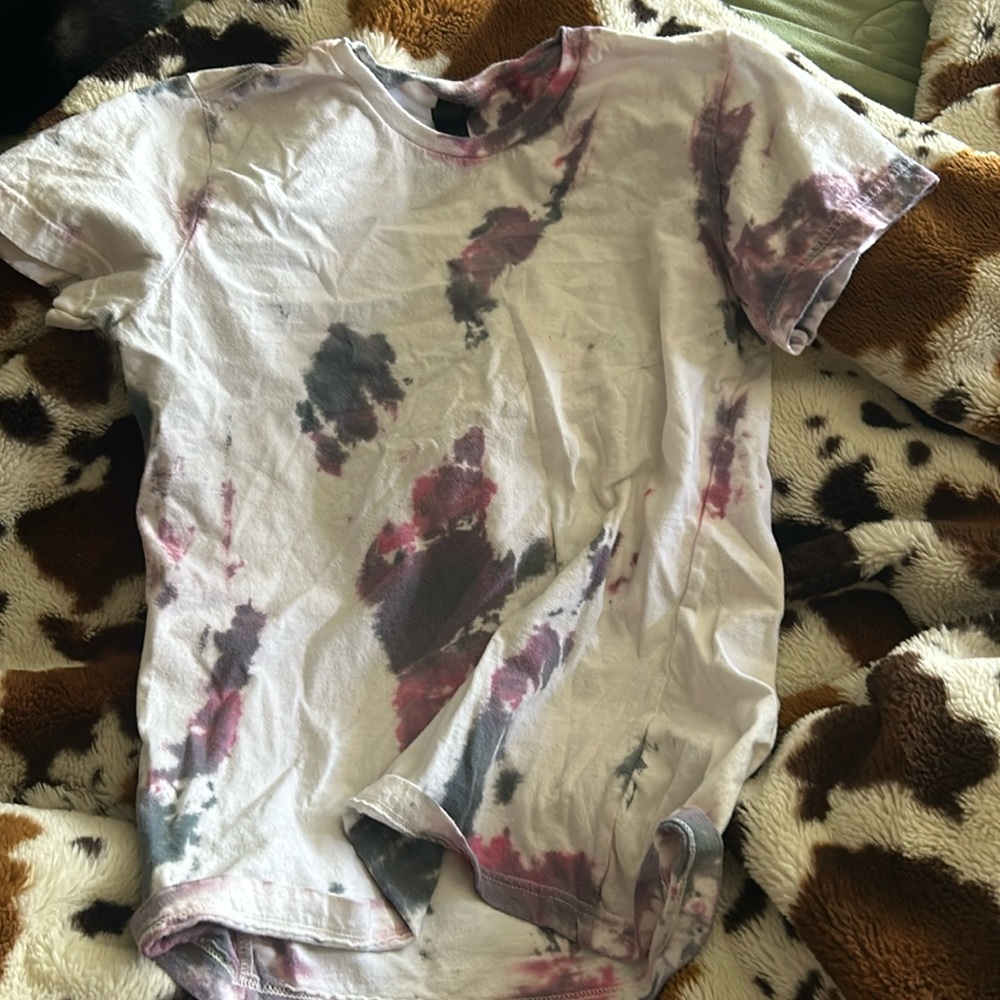 tye die shirt